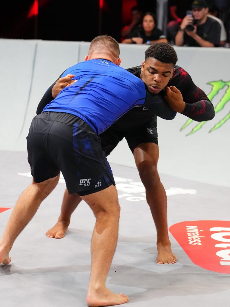 Duelo de Jansen Gomes com Gustavo Batista foi valorizado pela carga de rivalidade entre os oponentes. O faixa-preta carioca levou a melhor.
