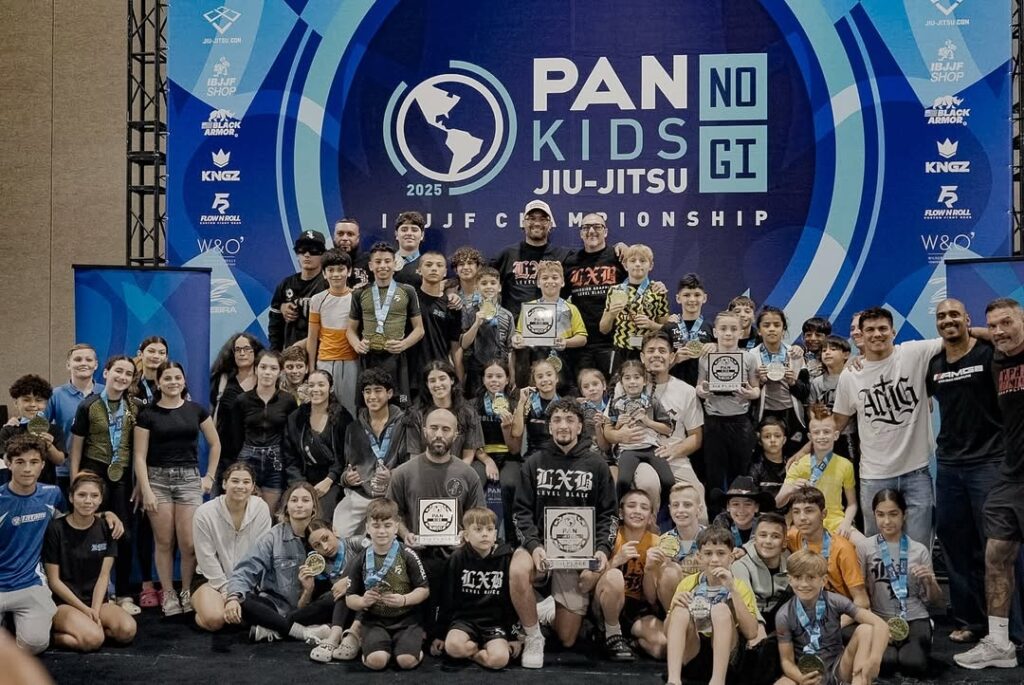A Alpha Miami Grappling segue em crescente com time de base sólido e eficiente nas principais competições, incluindo o Pan Kids No Gi