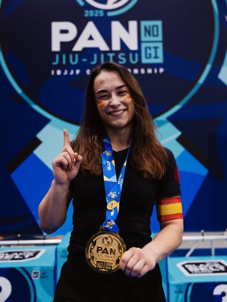 O título do Pan No Gi da IBJJF, no peso pena, foi um dos pontos altos de Ana na temporada de 2025.