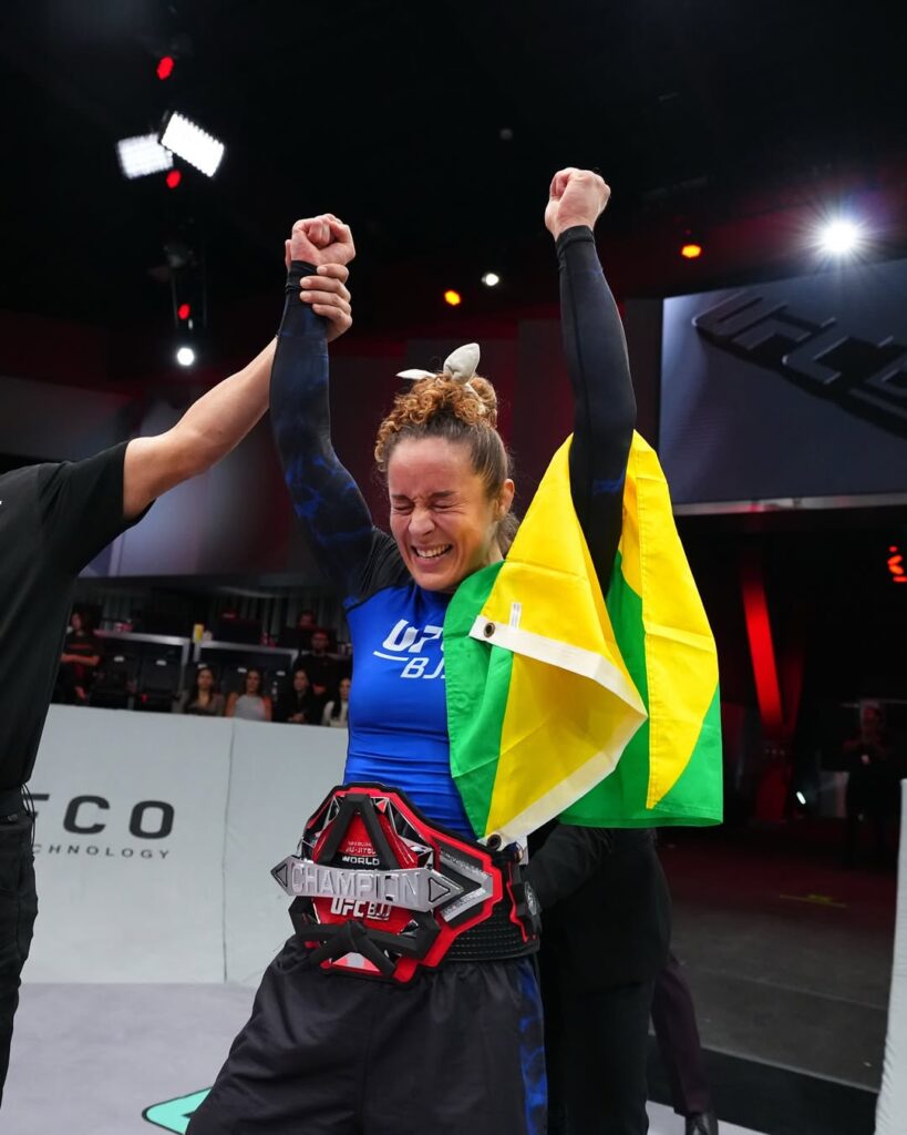 Aurelie Le Vern, que treina na Guiana Francesa, desbancou Raquel Canuto em uma das lutas principais do UFC BJJ 4.