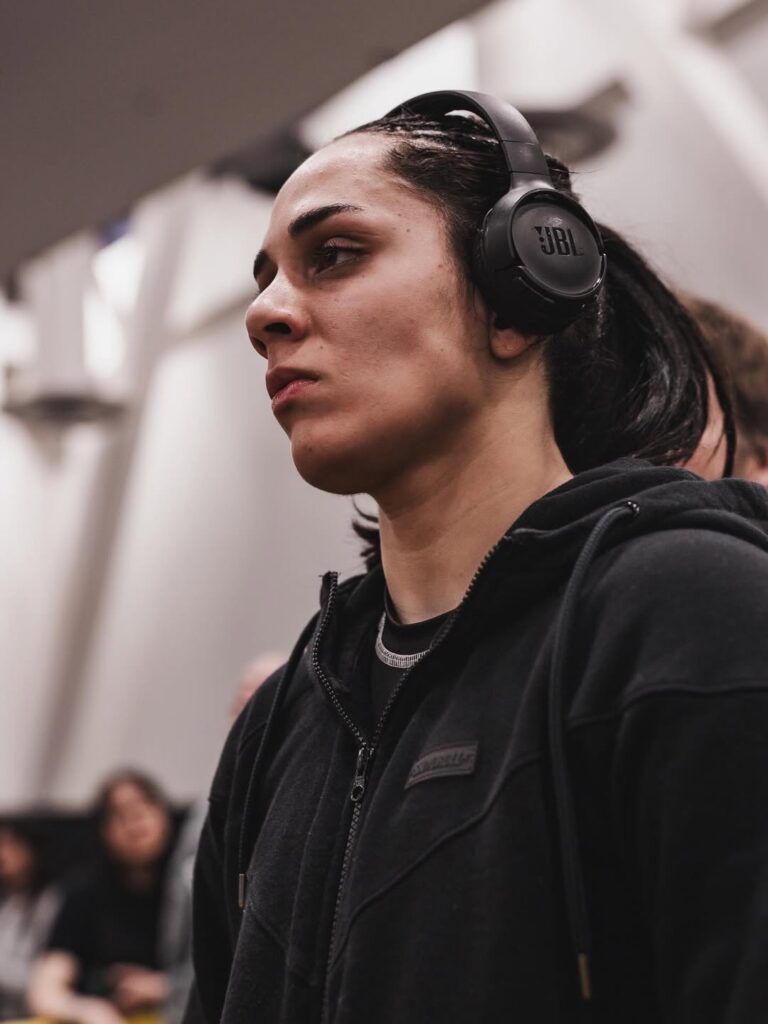 Rebeca Lima took silver at middleweight at the IBJJF No Gi Worlds at the end of 2025. She met Elisabeth Clay, the event's double gold medalist, in the final, with relatively little time devoted to grappling.