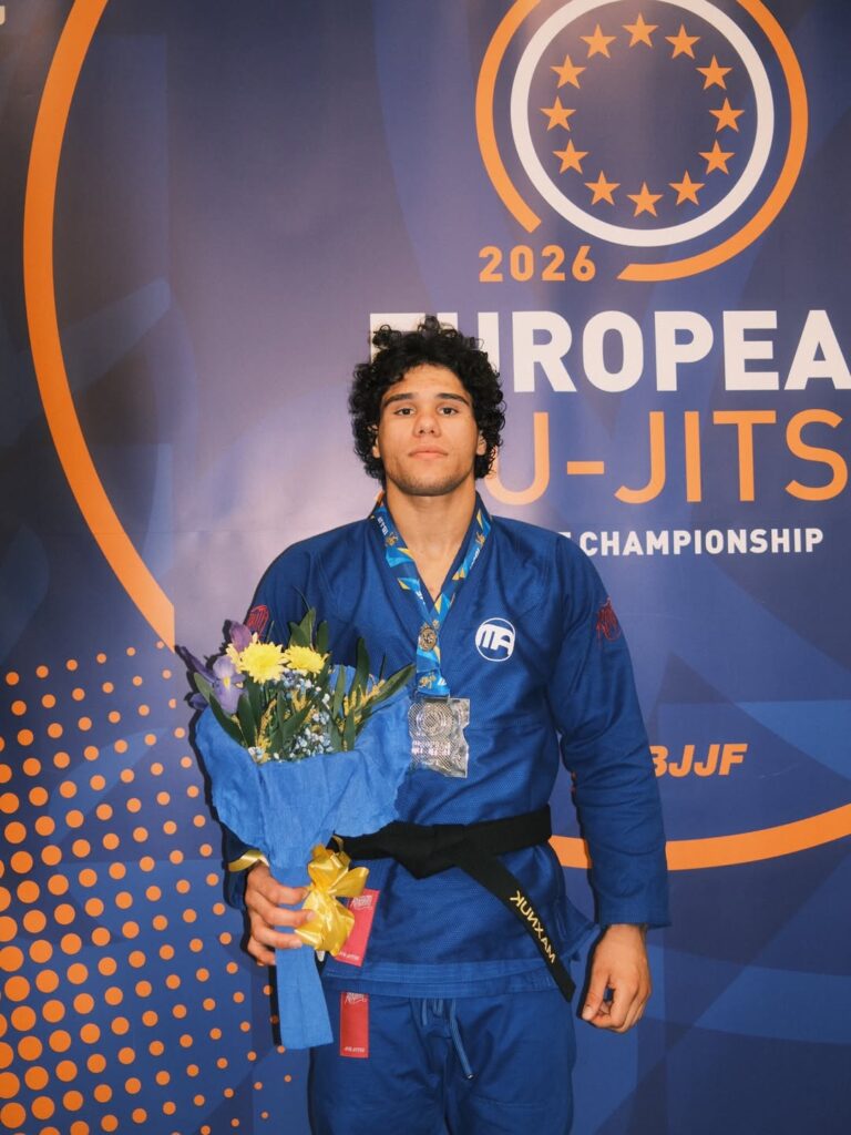 At this season's Europeans, Luiz Victor reached the medium heavyweight final and took silver.