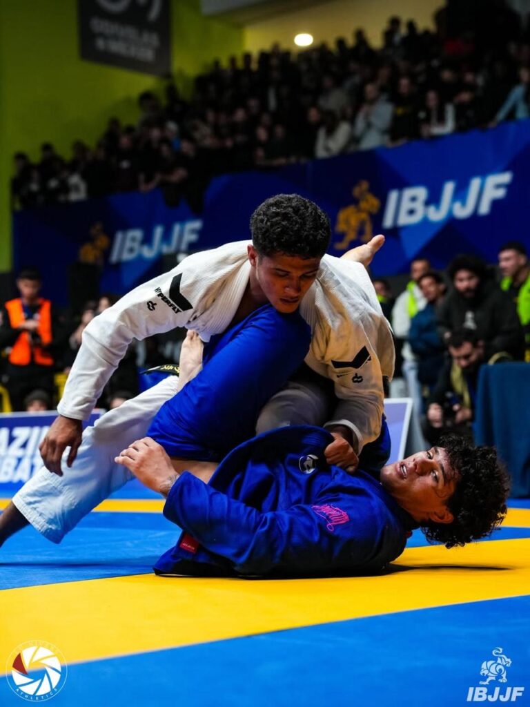 Edu Alves and Luiz Maxnuk went to war in the medium-heavyweight final on the last day of competition at the Europeans in January.