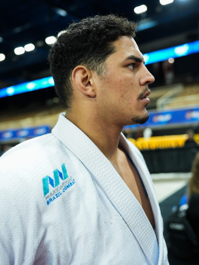 Gabriel Veloso moments before facing Gabriel Galvão, his Soldiers teammate, in the open class final.