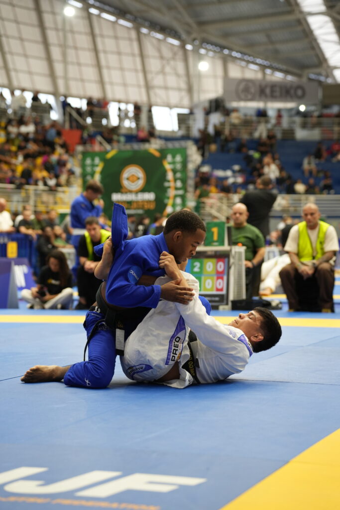 A briga pelo ouro na final do peso pluma teve a estratégia fria de Rerisson Gabriel como elemento fundamental.