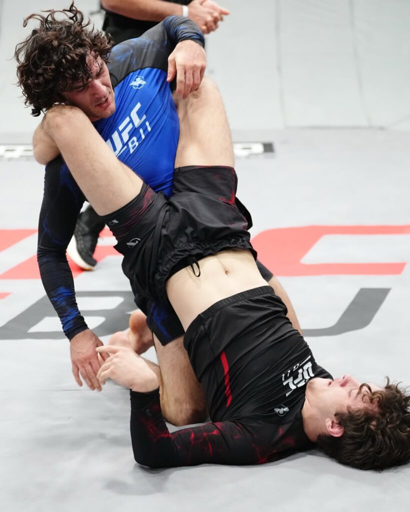 Keith Krikorian mostra superioridade diante de Landon Elmore e projeta novos desafios no UFC BJJ. Foto; Divulgação / Instagram