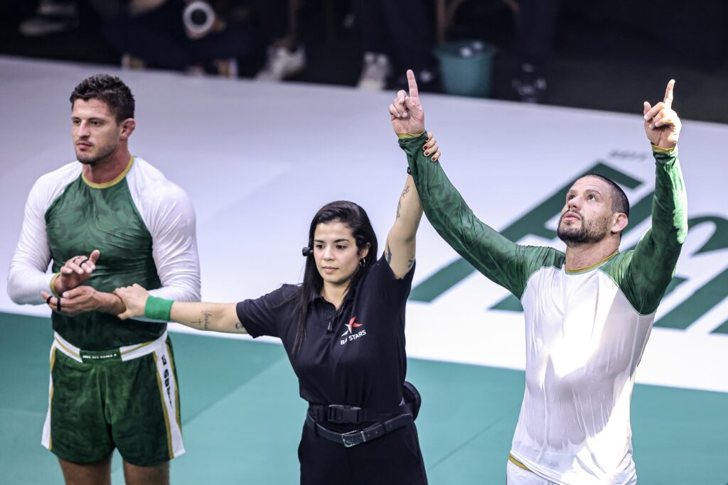 Felipe 'Preguiça' vence Nicholas Meregali por decisão unânime na luta de abertura do Spaten Fight Night 3; Foto: Divulgação